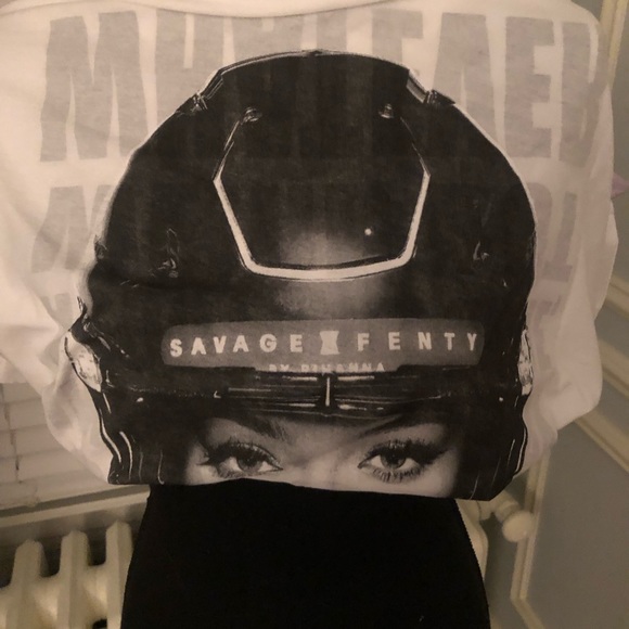 Savage X Fenty Limited Edition Super Bowl Rihanna T - Picture 4 of 5